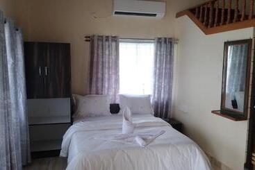 Whistling Wind Resorts By Stayapart