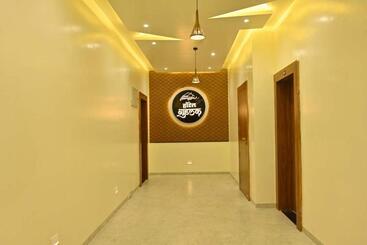 הוסטל Goodluck Executive