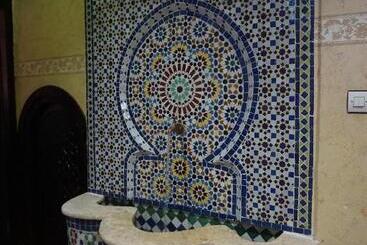 تختخواب و صبحانه Riad Andalousse