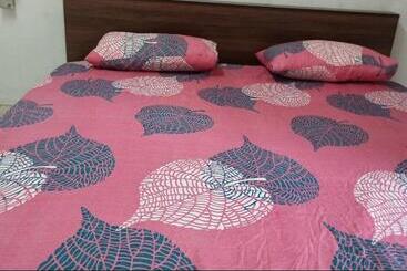 Капсульный Oтель Shreevaris