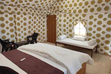 Отель Gj02 Desert Resort