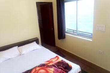 Отель Himalayan View