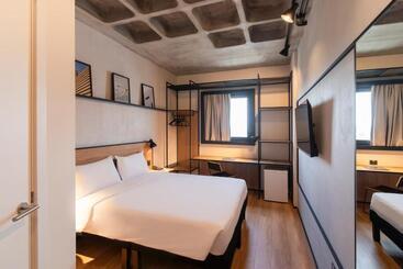 ホテル Ibis Tubarão