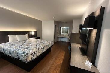 Motel 6 Junction, Tx Llano River