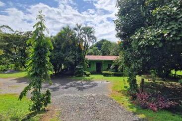 膳宿费 Finca Mamacita