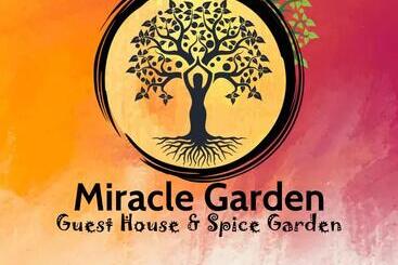 Пансион Miracle Garden