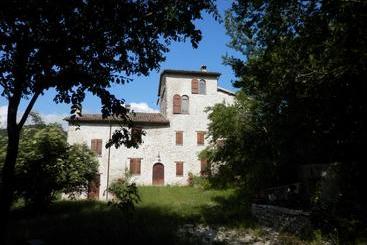 צימר Antico Casale Di Vermontana