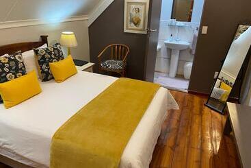 Отель 88 Baron Van Reede Guesthouse