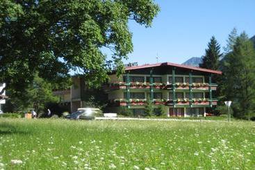 Отель Appartements Achensee