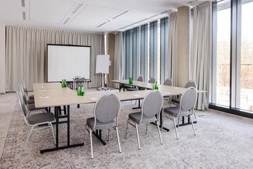 هتل Eva Park Life & Spa