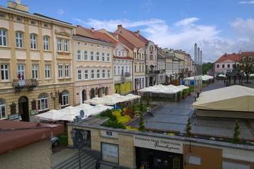 هتل Apartamenty Pod Ratuszem