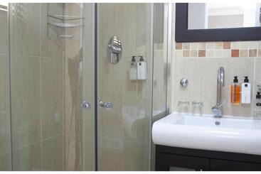 Ruslamere Hotel And Conference Centre