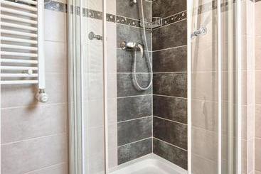 هتل Visitzakopane City Apartments