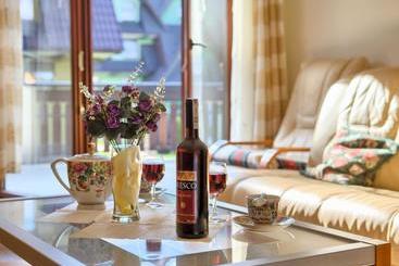 هتل Visitzakopane Rainbow Apartments