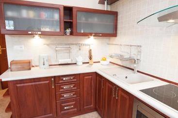 هتل Visitzakopane Rainbow Apartments