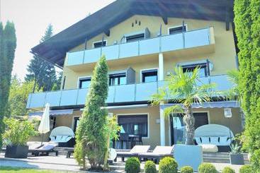 בית מלון כפרי Waldvilla Linder