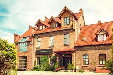 בית מלון כפרי Wartosław