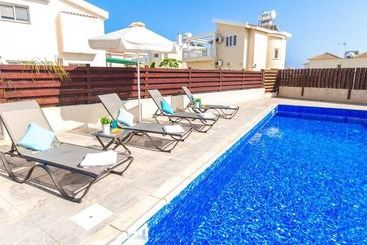Ayia Napa Holiday Villa 040