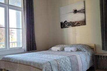 הוסטל L Auberge Du Vieux Pont