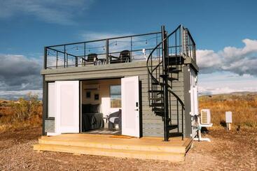 فندق صغير New Starry Night Shipping Container Home