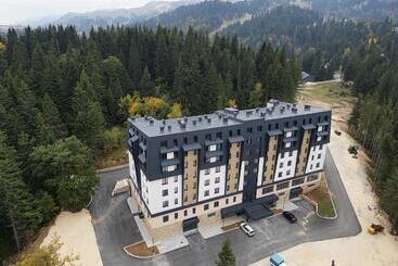 Aparthotel Zlatni Javor