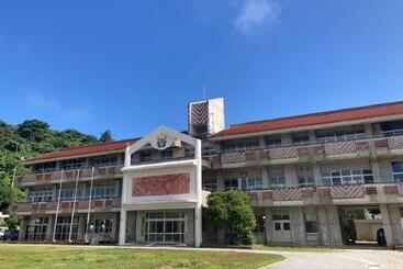 בית מלון כפרי Livinganywhere Commonsうるま Male Dormitory   Vacation Stay 15539v