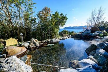 فندق Mercure Wakayama Kushimoto Resort & Spa