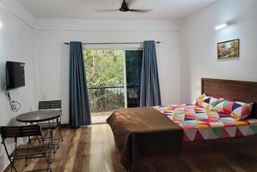 هتل Miranda Guest House By Rosh Hospitality