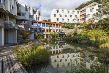 Отель Simplicity By Bad Schönbrunn