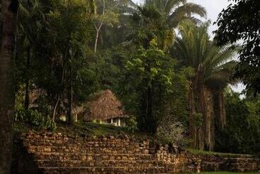 Jade Jungle Resort