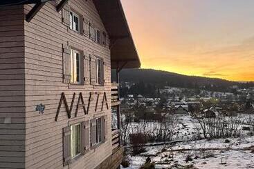 アパートホテル Nafta Aparts & Villas