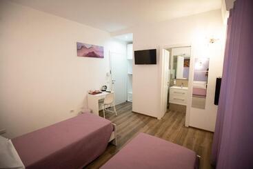 پانسیون Romecoming Ostiense Guest House