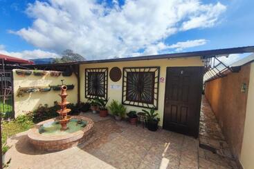 アパートホテル Aires Frescos De Boquete