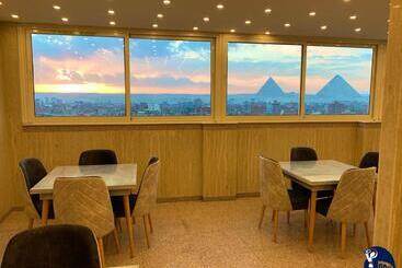 هاستل Hola Pyramids Inn