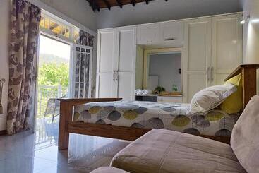 ベッドアンドブレックファースト Boztreve Home