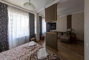 هتل біла акація