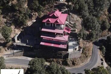 Отель Chail Alone Inn