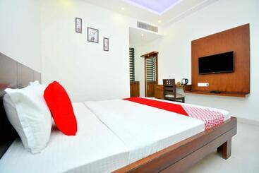 هتل Maharajgarh Resorts At Splash Fun Park Hisar