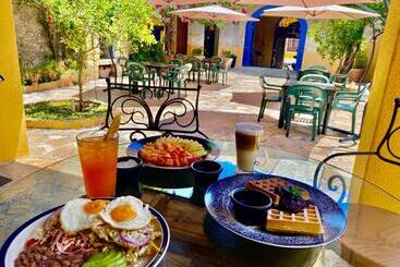 Отель Posada 1885