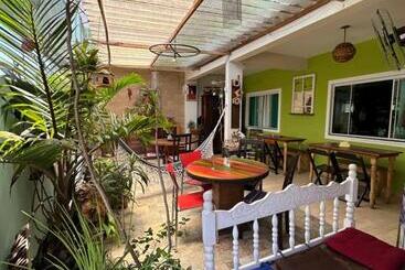 פנסיון Celeiro Café Com Arte