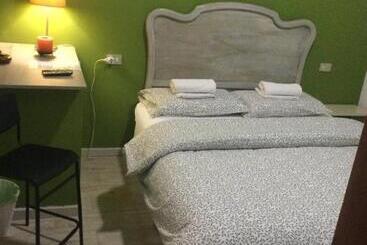 بنسيون Il Conte Di Montechiaro Rural B&b