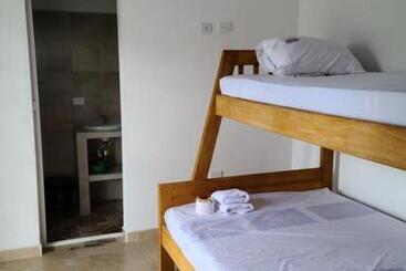 پانسیون Olamar Hostal