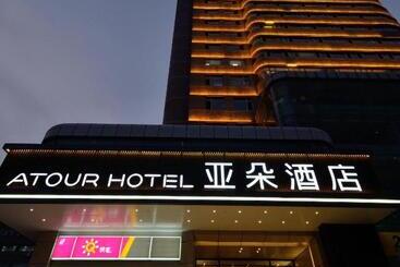 Atour Hotel Railway Station Dalian