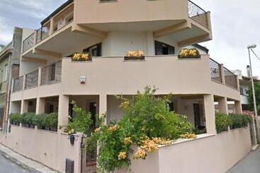 Casa Stone Milazzo B&b