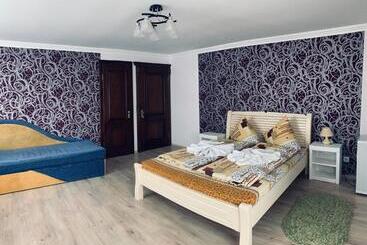 בית מלון כפרי Arnica