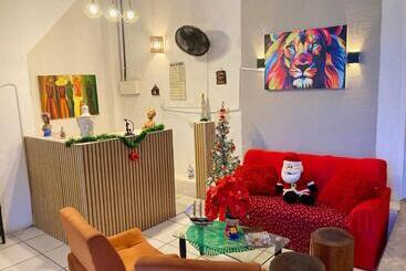 پانسیون Aquarius De Iracema