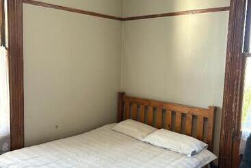 膳宿费 Ballymena House