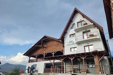 Пансион Cabana Rares