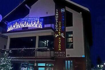 پانسیون Gradska Kavana Guest House