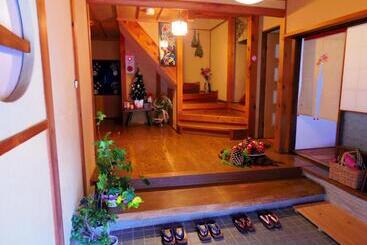 ペンション Guest House Motomiya